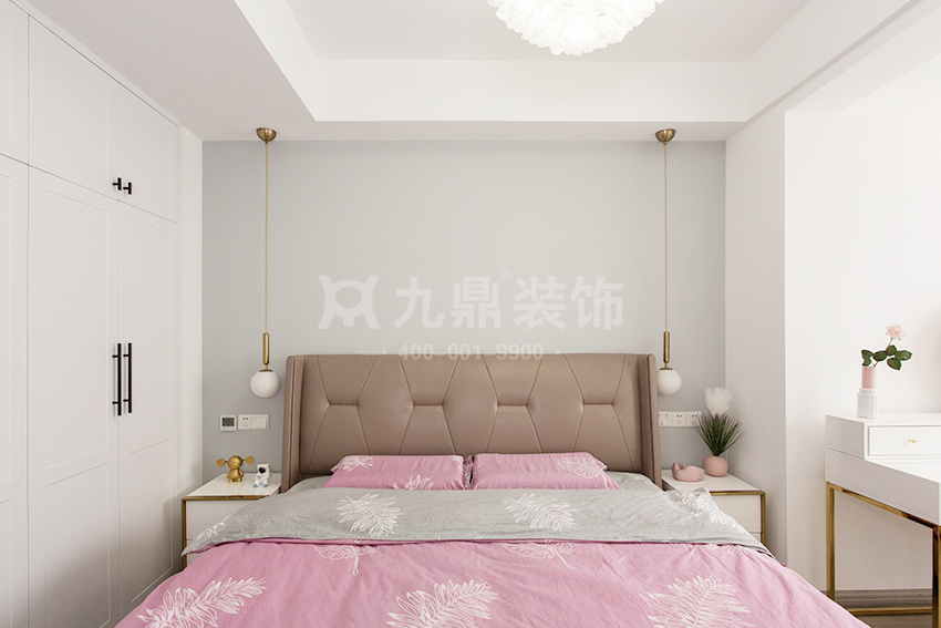 臥室裝修實(shí)景圖