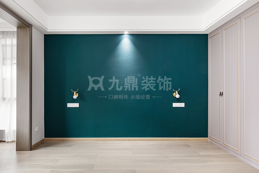 主臥